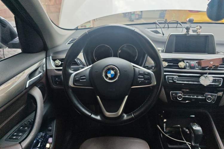 Used BMW X1 2018 sDrive18Li Luxury Model Steering Wheel