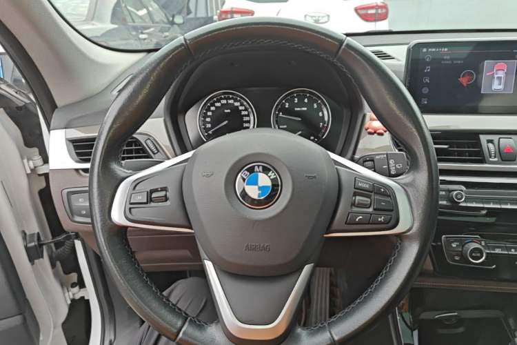 Used BMW X1 2018 sDrive18Li Luxury Model Steering Wheel