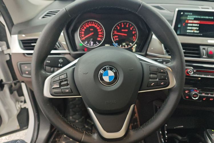 Used BMW X1 2018 xDrive20Li Luxury Model Steering Wheel