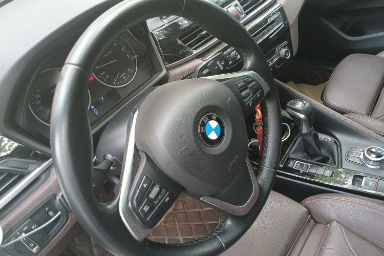 Used BMW X1 2018 xDrive20Li Luxury Edition Steering Wheel