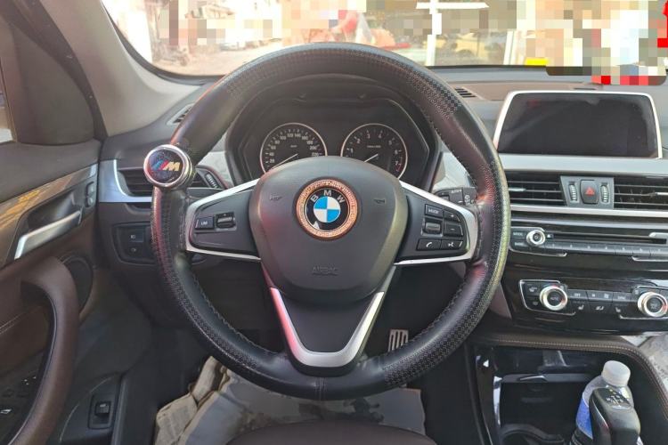 Used BMW X1 2018 xDrive20Li Luxury Edition Steering Wheel