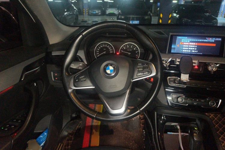 Used BMW X1 2018 sDrive18Li Fashion Model Steering Wheel