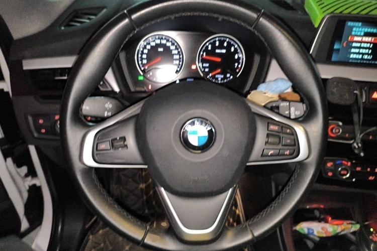 Used BMW X1 2018 sDrive20Li Leading Model Steering Wheel