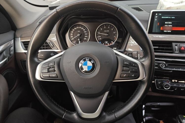 Used BMW X1 2018 xDrive20Li Luxury Model Steering Wheel