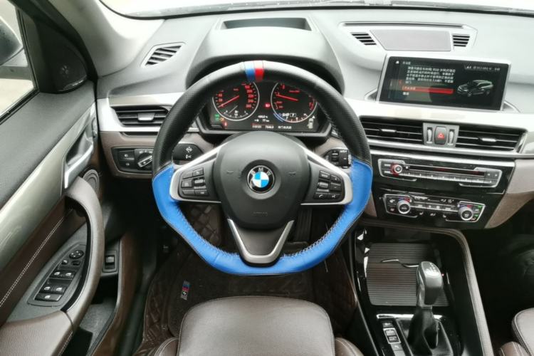 Used BMW X1 2018 xDrive20Li Luxury Model Steering Wheel