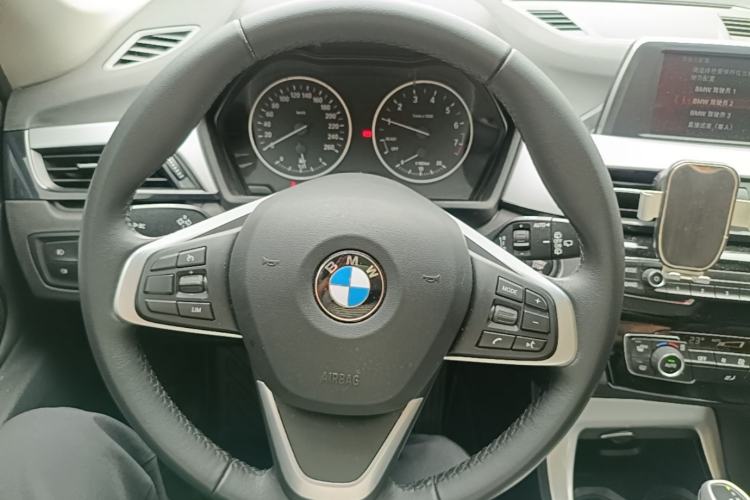 Used BMW X1 2018 sDrive20Li Leading Model Steering Wheel