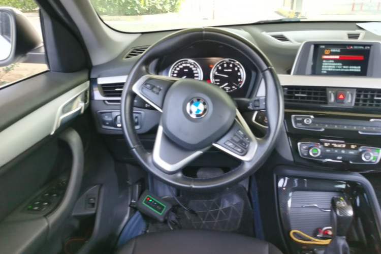 Used BMW X1 2018 sDrive20Li Leading Model Steering Wheel