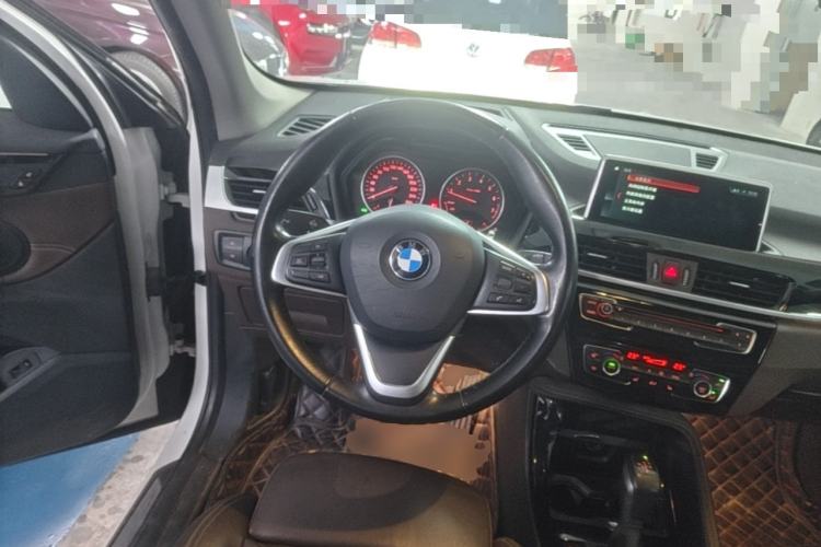 Used BMW X1 2018 xDrive20Li Luxury Model Steering Wheel