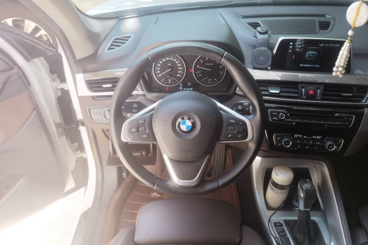 Used BMW X1 2018 xDrive20Li Luxury Model Steering Wheel