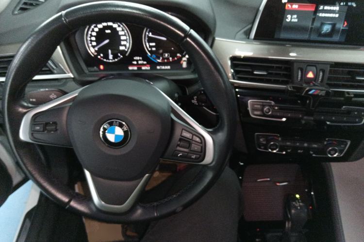 Used BMW X1 2018 xDrive20Li Luxury Edition Steering Wheel