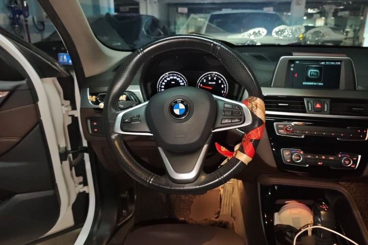 Used BMW X1 2018 sDrive18Li Luxury Model Steering Wheel