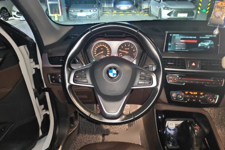 Used BMW X1 2018 xDrive20Li Luxury Model Steering Wheel