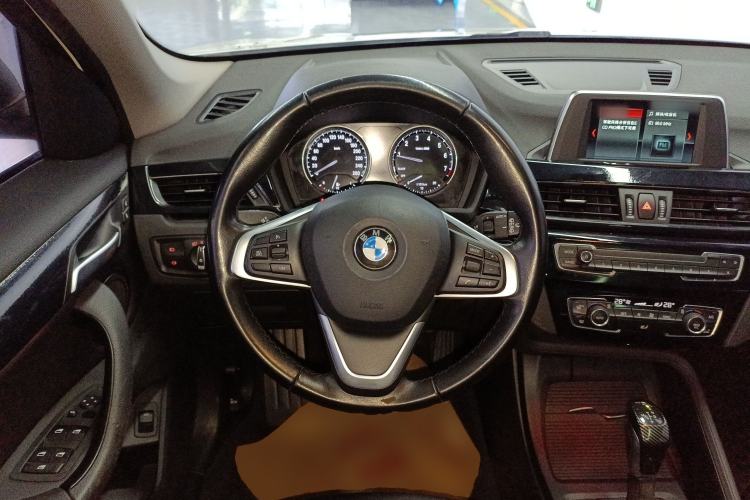 Used BMW X1 2018 sDrive20Li Leading Model Steering Wheel