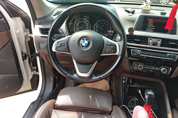 Used BMW X1 2018 sDrive18Li Luxury Model Steering Wheel
