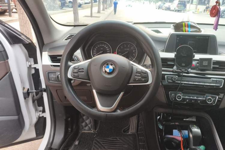 Used BMW X1 2018 sDrive18Li Luxury Model Steering Wheel