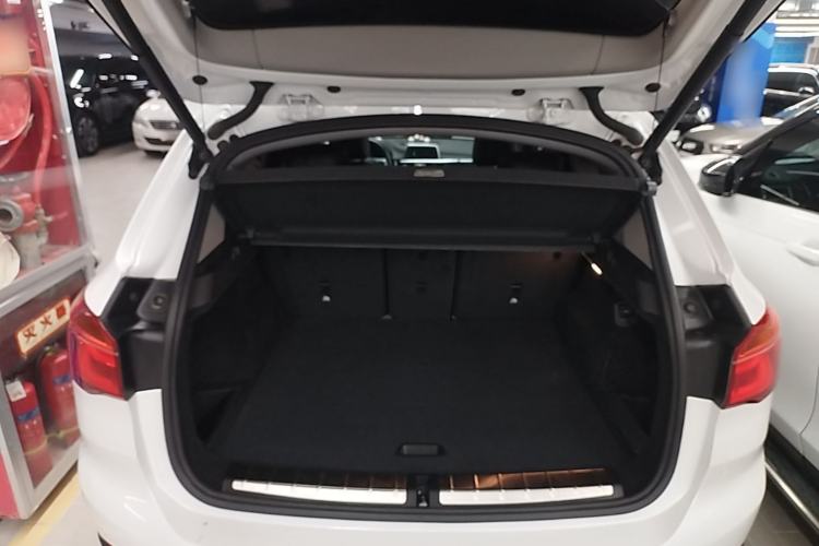 Used BMW X1 2018 sDrive18Li Luxury Model Trunk