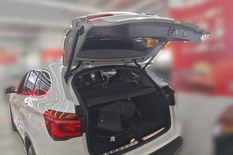 Used BMW X1 2018 sDrive18Li Fashion Model Trunk