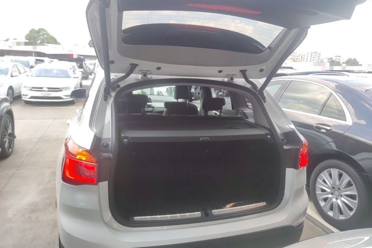 Used BMW X1 2018 sDrive20Li Leading Model Trunk