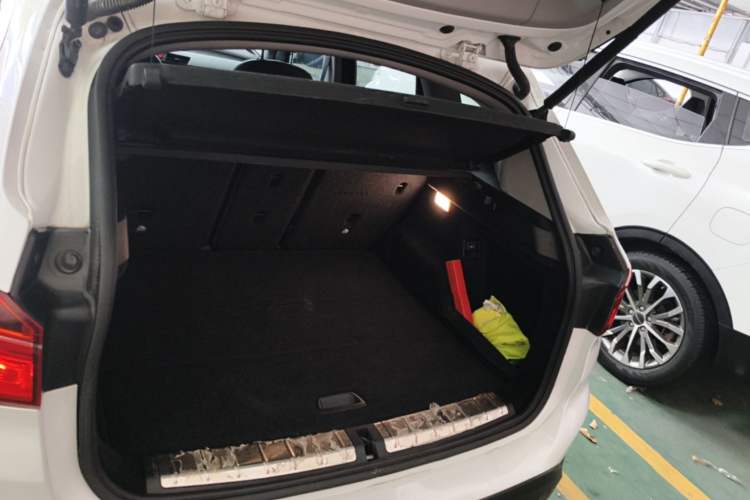 Used BMW X1 2018 sDrive18Li Fashion Model Trunk