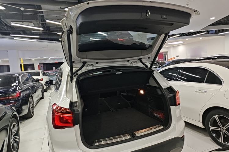 Used BMW X1 2018 sDrive18Li Luxury Model Trunk