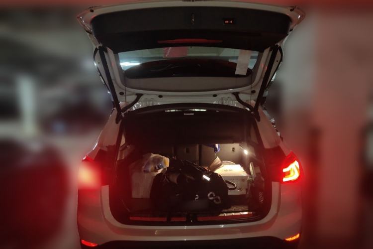 Used BMW X1 2018 sDrive20Li Leading Model Trunk