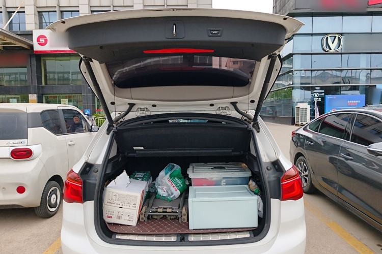 Used BMW X1 2018 sDrive20Li Leading Model Trunk