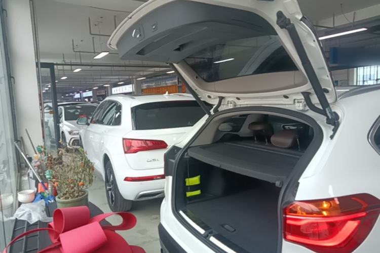 Used BMW X1 2018 sDrive18Li Luxury Model Trunk