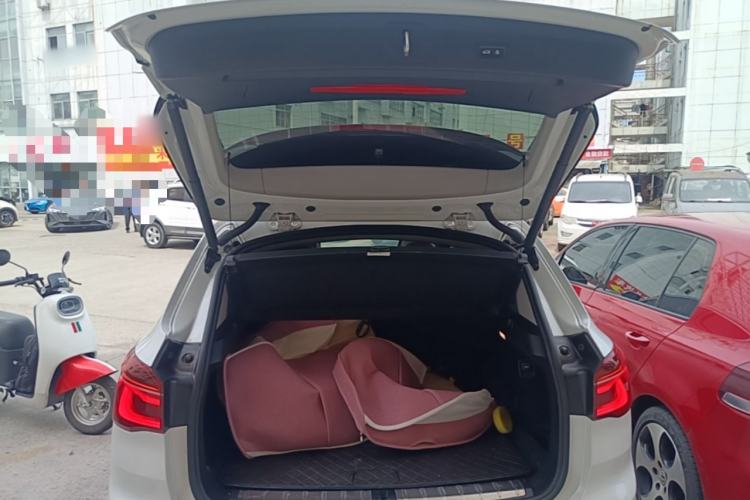Used BMW X1 2018 sDrive20Li Leading Model Trunk