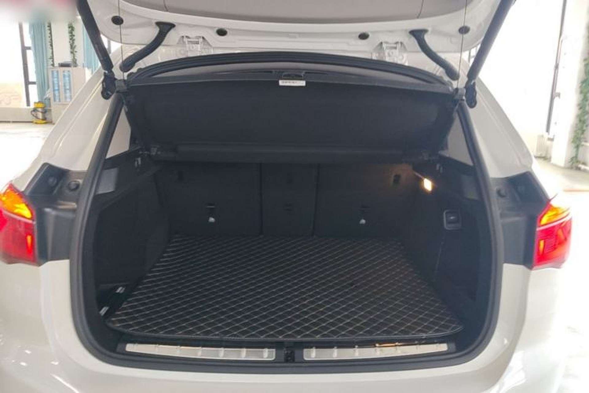 Used BMW X1 2018 sDrive18Li Fashion Model Trunk