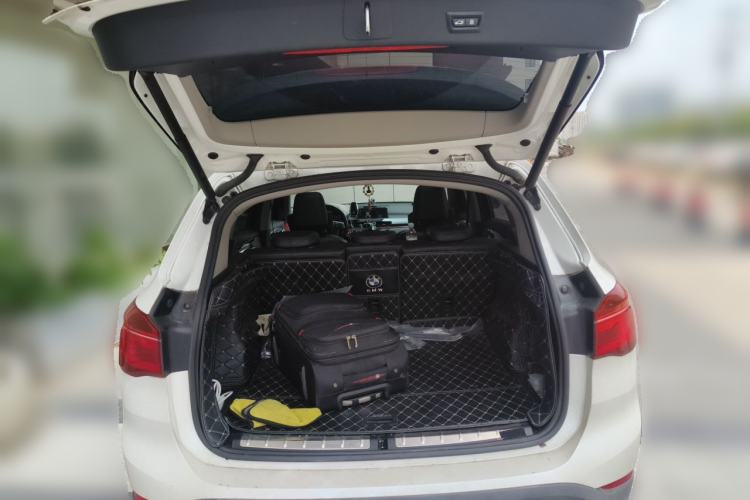 Used BMW X1 2018 xDrive20Li Luxury Edition Trunk
