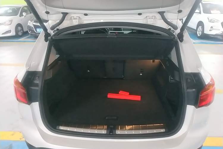 Used BMW X1 2018 sDrive18Li Fashion Model Trunk