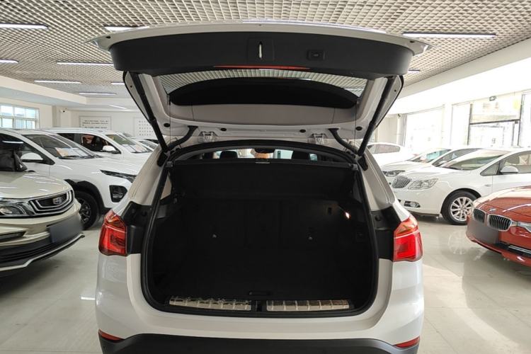 Used BMW X1 2018 sDrive18Li Fashion Model Trunk