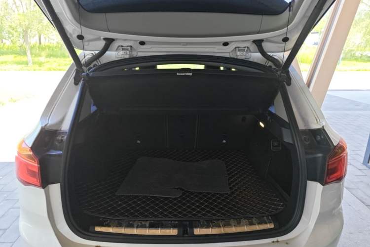Used BMW X1 2018 xDrive20Li Luxury Edition Trunk