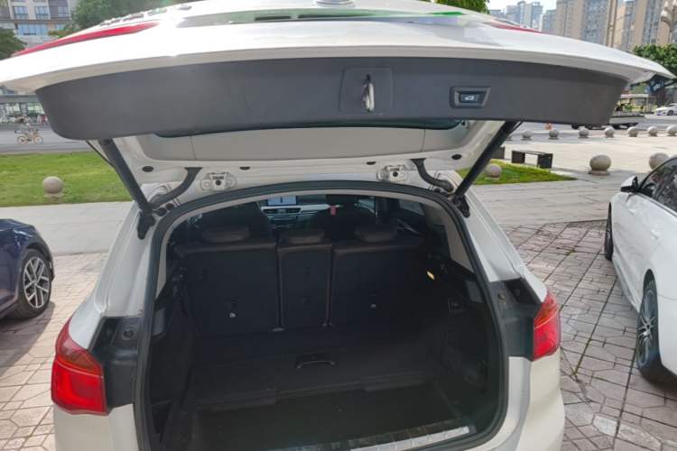 Used BMW X1 2018 sDrive18Li Luxury Model Trunk