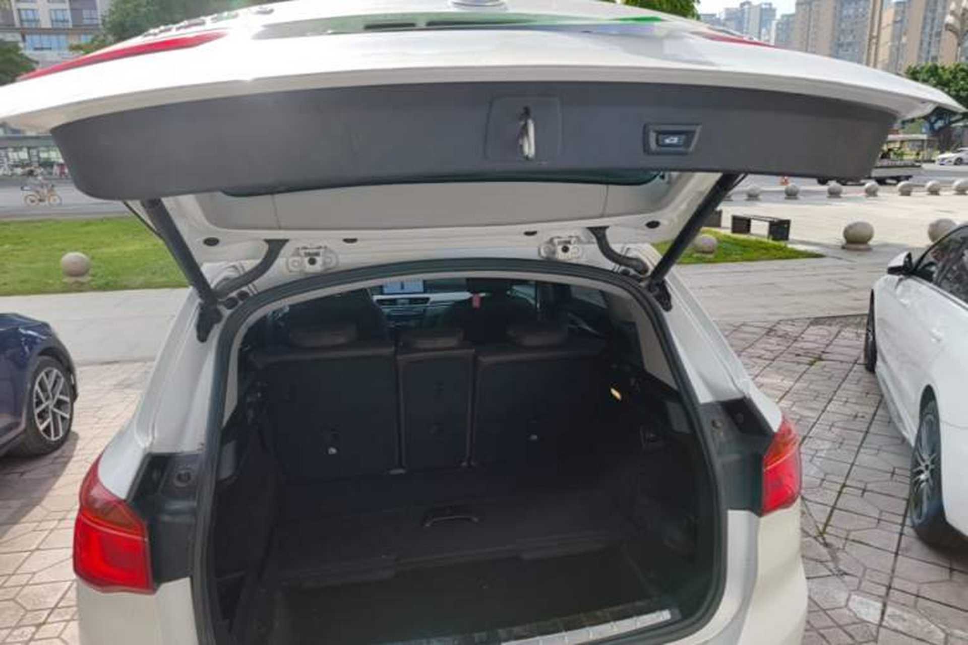 Used BMW X1 2018 sDrive18Li Luxury Model Trunk