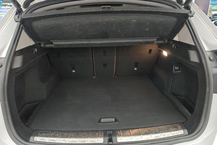 Used BMW X1 2018 xDrive20Li Luxury Model Trunk