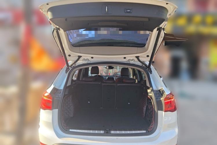 Used BMW X1 2018 xDrive20Li Luxury Edition Trunk