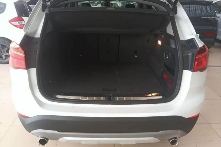 Used BMW X1 2018 sDrive18Li Fashion Model Trunk