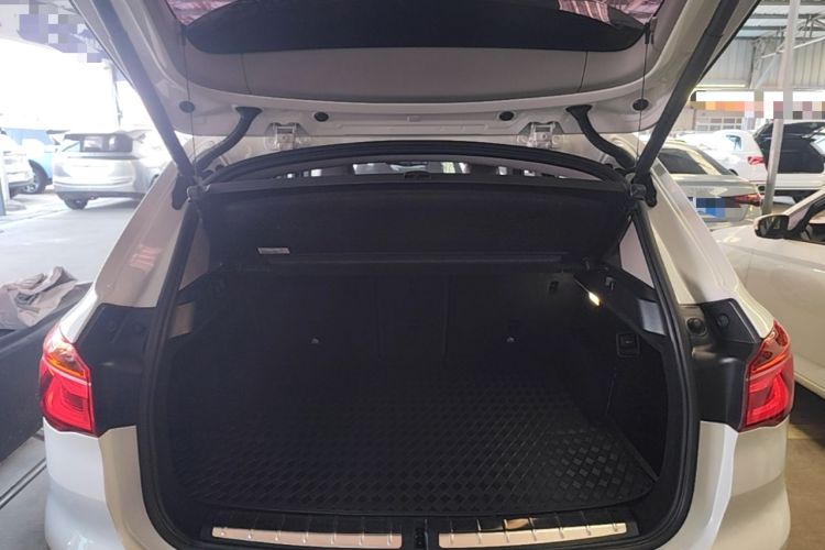 Used BMW X1 2018 sDrive18Li Luxury Model Trunk