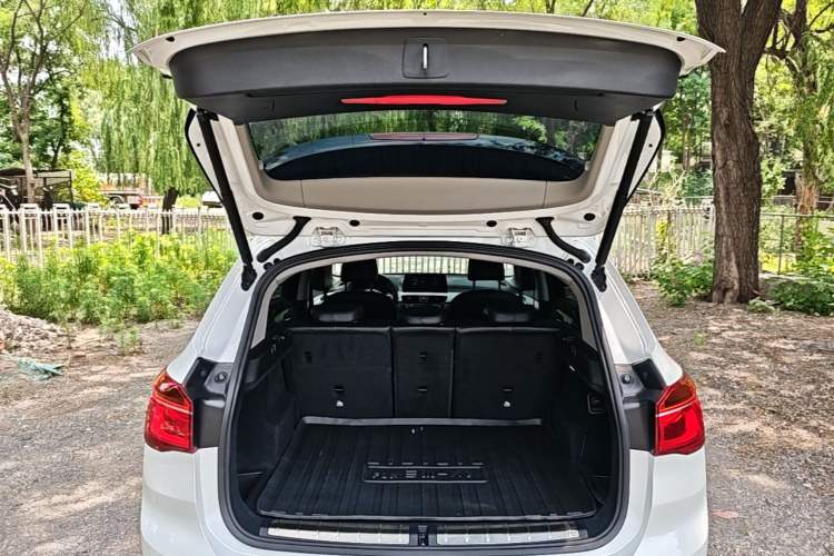 Used BMW X1 2018 sDrive18Li Fashion Model Trunk