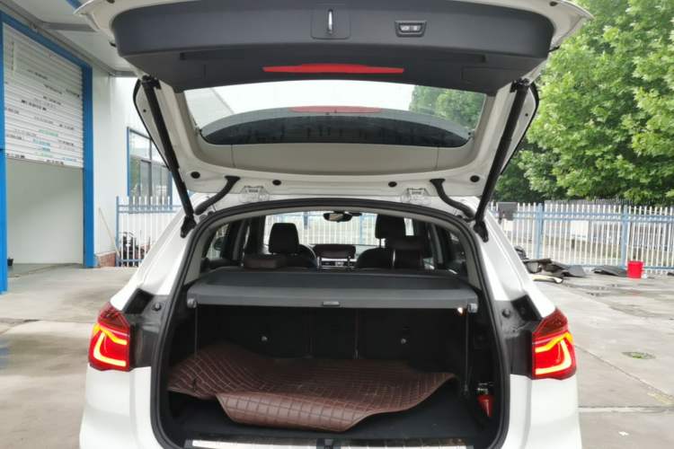 Used BMW X1 2018 xDrive20Li Luxury Model Trunk