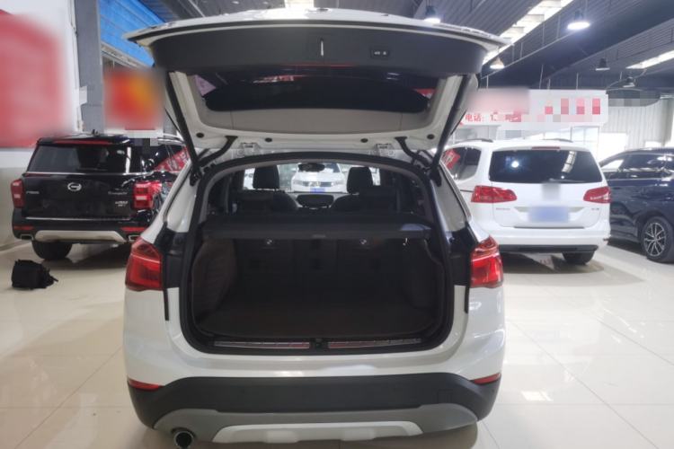 Used BMW X1 2018 sDrive18Li Luxury Model Trunk
