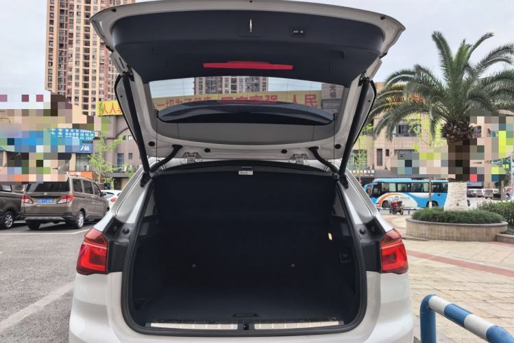 Used BMW X1 2018 sDrive18Li Luxury Model Trunk