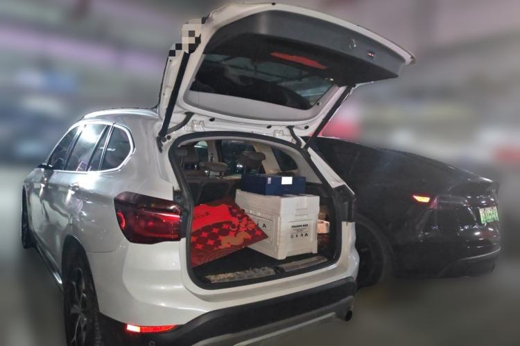 Used BMW X1 2018 xDrive20Li Luxury Model Trunk