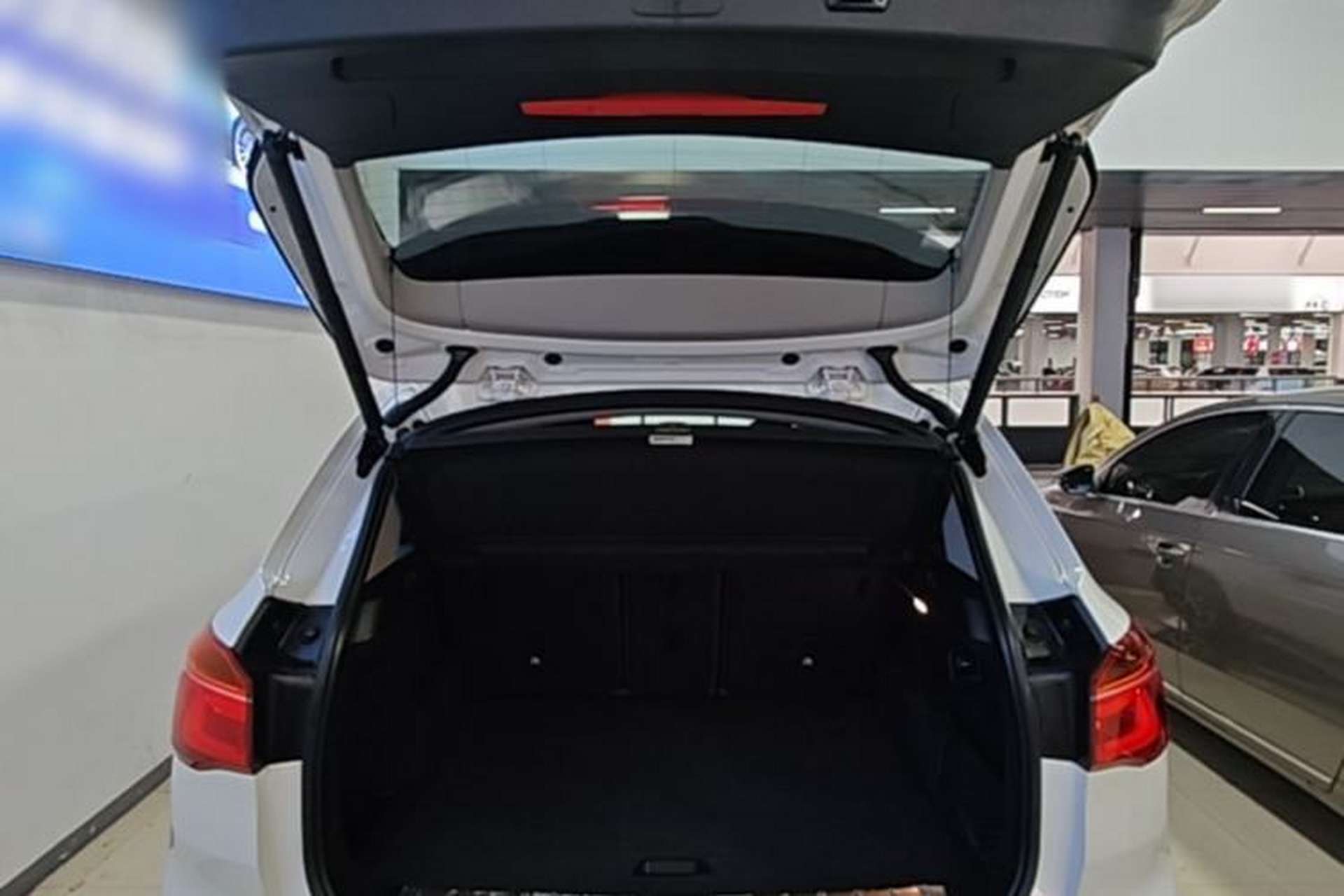 Used BMW X1 2018 sDrive18Li Luxury Model Trunk