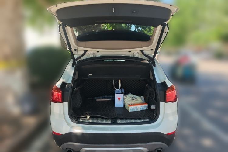 Used BMW X1 2018 xDrive20Li Luxury Edition Trunk