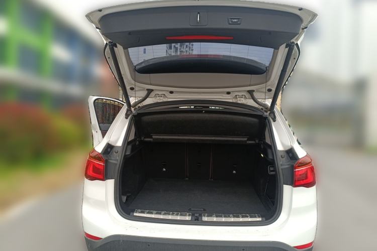 Used BMW X1 2018 xDrive20Li Luxury Edition Trunk