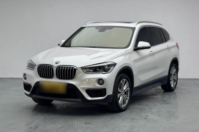 Ojetý BMW X1 2018 sDrive20Li Leading Model