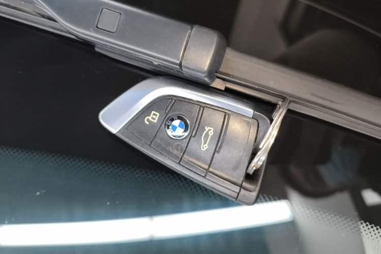 Used BMW X1 2018 xDrive20Li Luxury Edition Vehicle Key