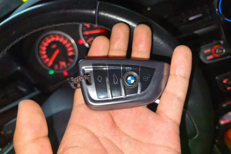 Used BMW X1 2018 xDrive20Li Luxury Edition Vehicle Key